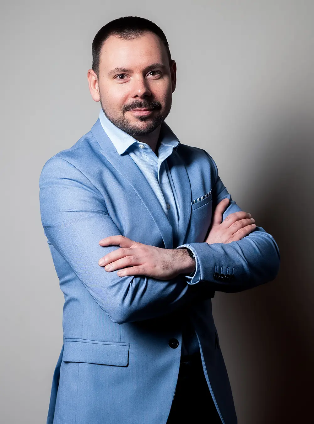 Kovács Péter office manager